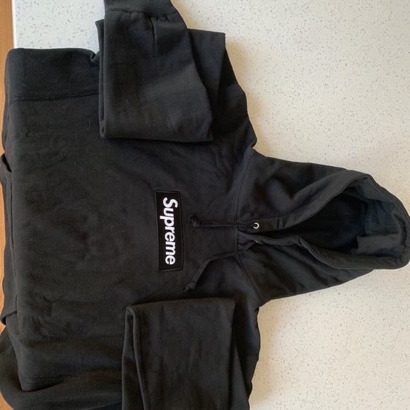 Supreme Black Box Logo hoodie - Picture 2 of 5